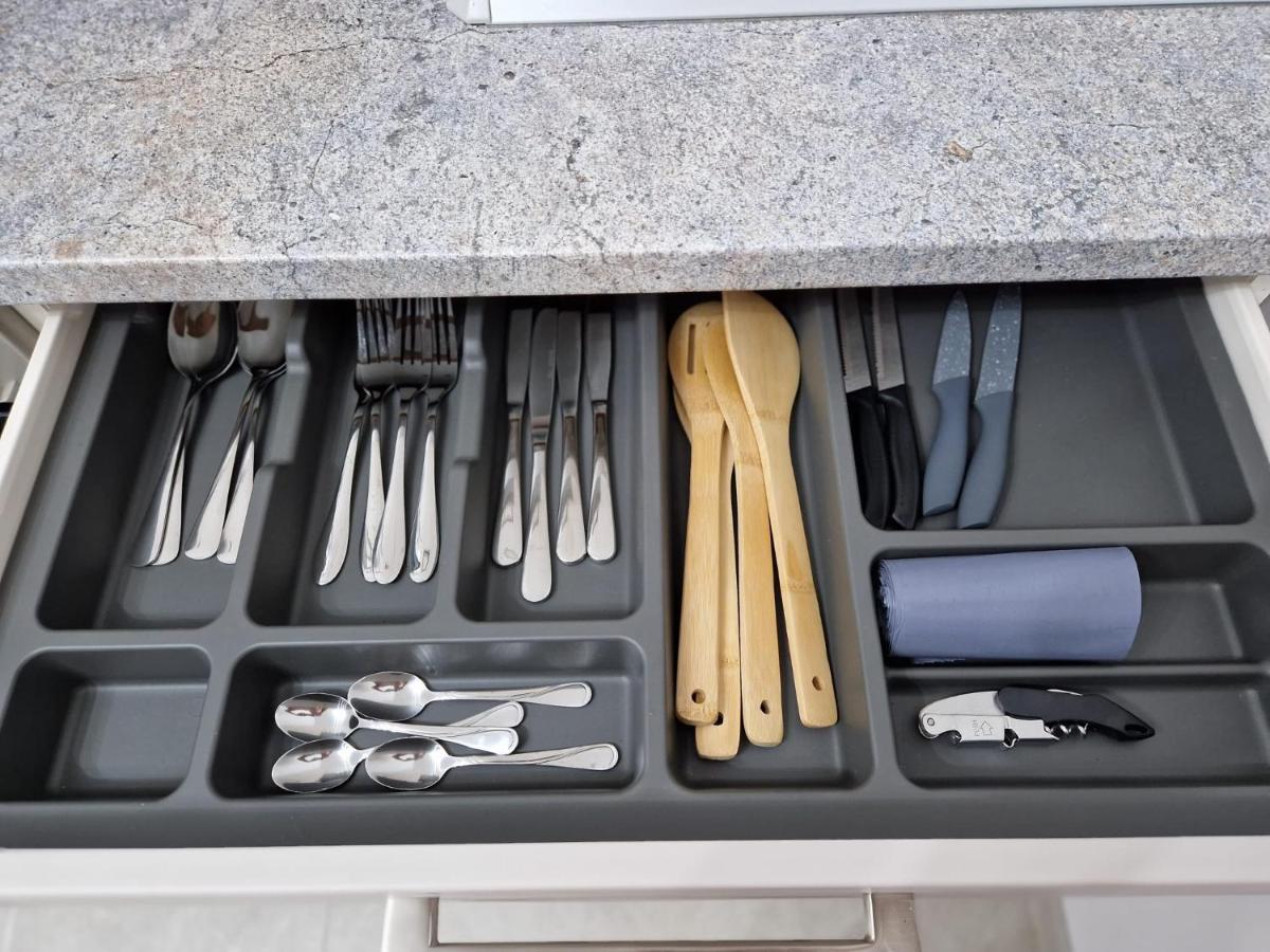 Appartamento Apartament Modern Cu O Camera Timisoara Esterno foto